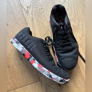 No Bull tennis shoes womens 7 mens 5